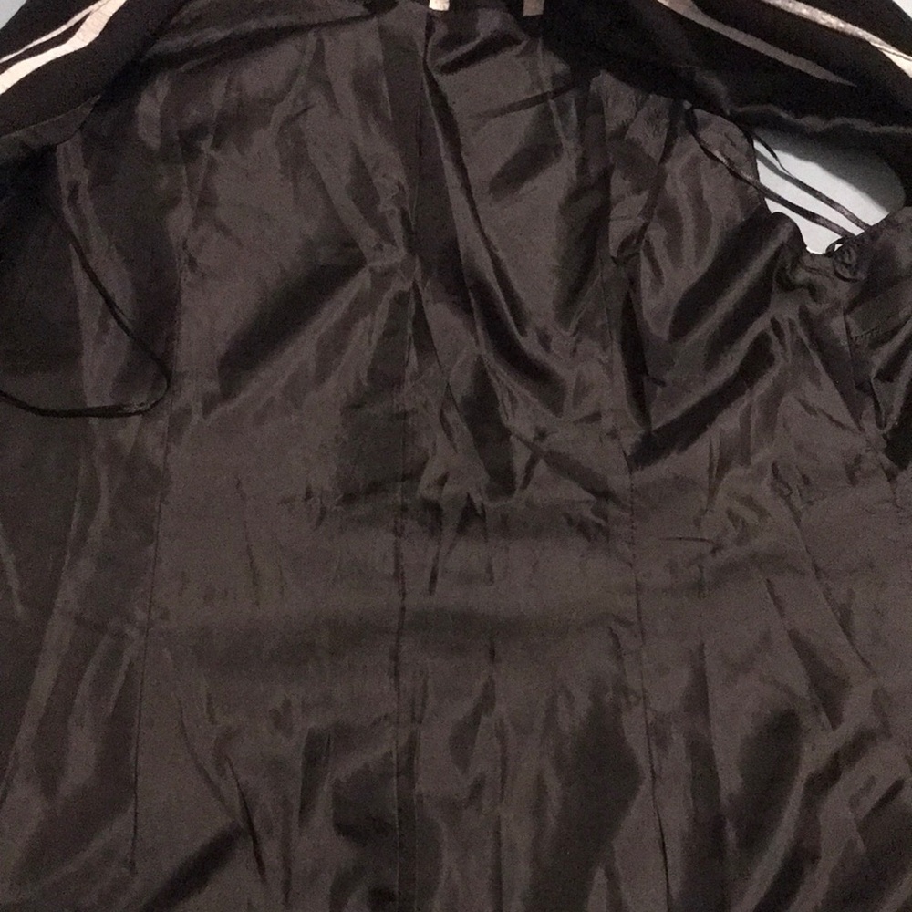 NWOT- Elliatt Black & White Striped Long Vest with Sash Belt - Picture 8 of 15